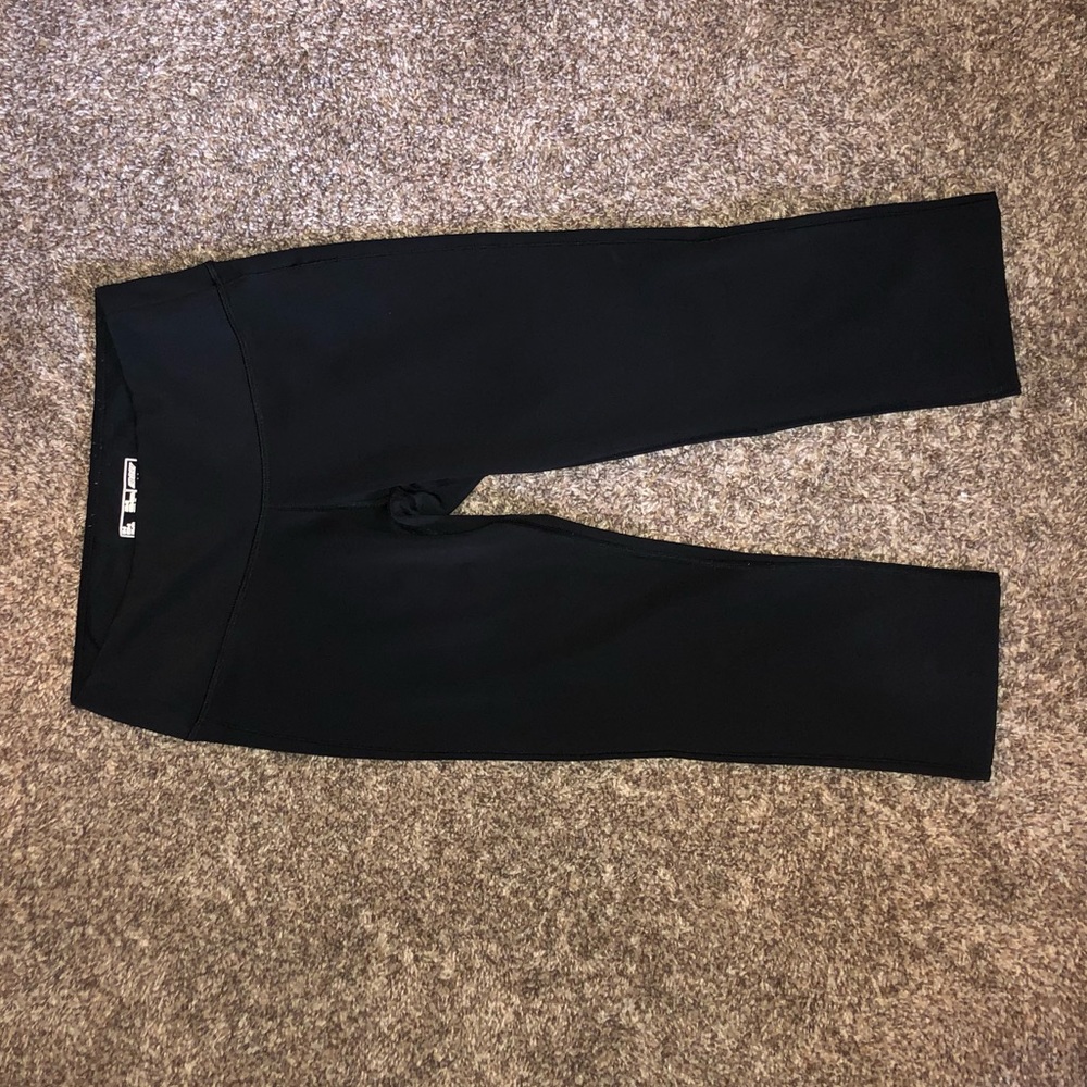 New Balance Cropped Workout Leggings
